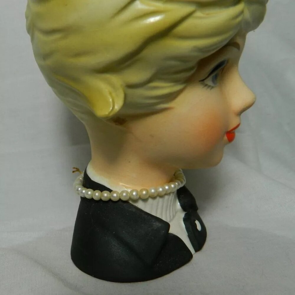 Napcoware 8496 Headvase Head Vase Blonde Wearing Black with Pearls! - Picture 6 of 10